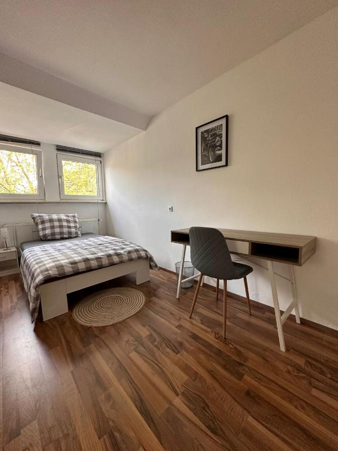Zimmer Im Zentrum - In Der Naehe Zum Hauptbahnhof Paderborn Eksteriør billede